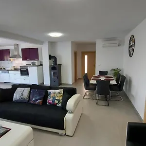  Apartament Bora